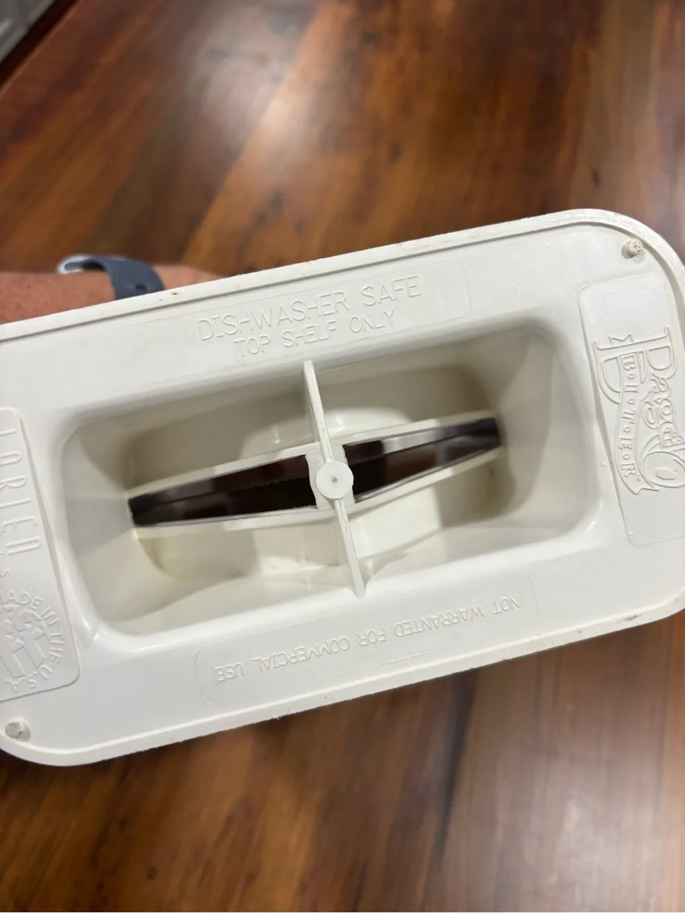 Larien Bagel Biter - The Original Guillotine Bagel Slicer Cutter - Made in USA